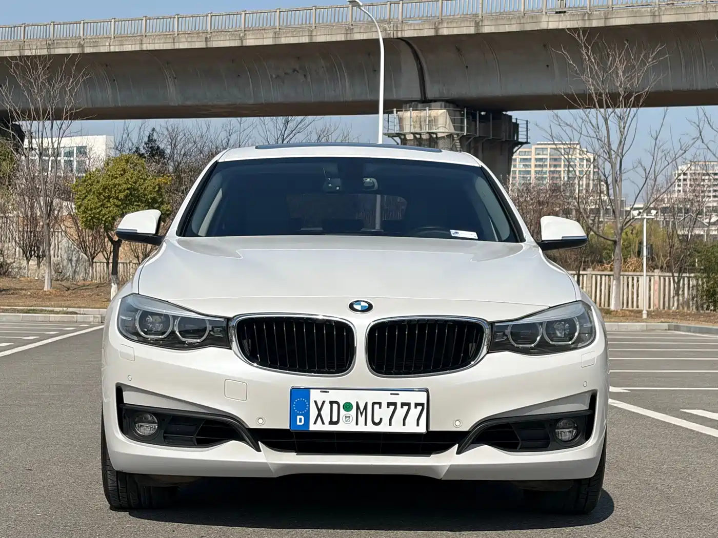 BMW 3 Series GT 2016 320i Fashion Style фото 4