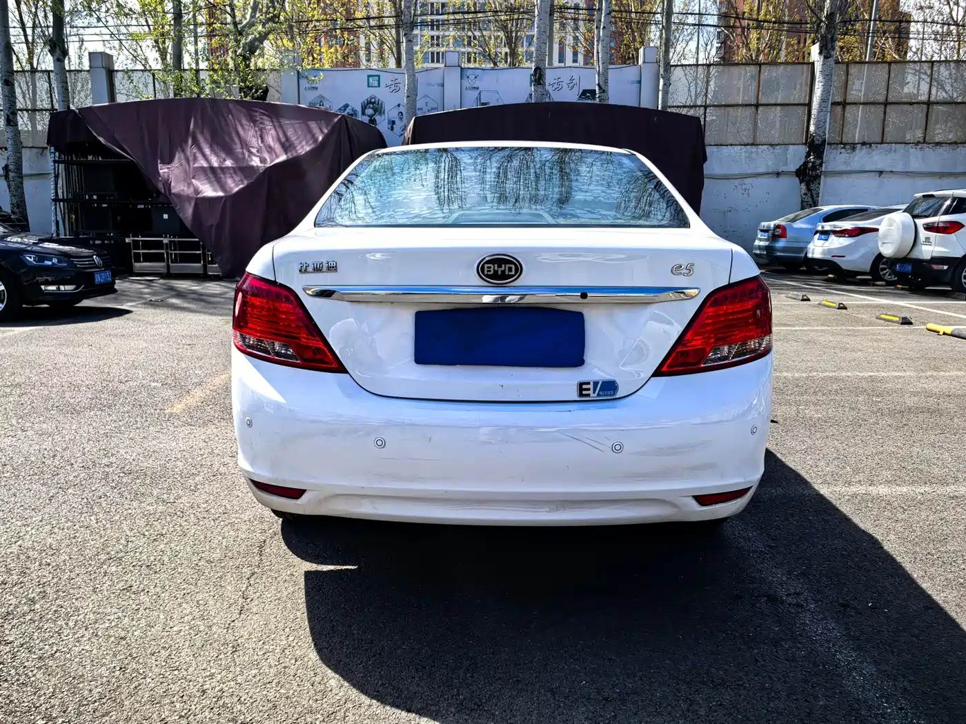 BYD E5