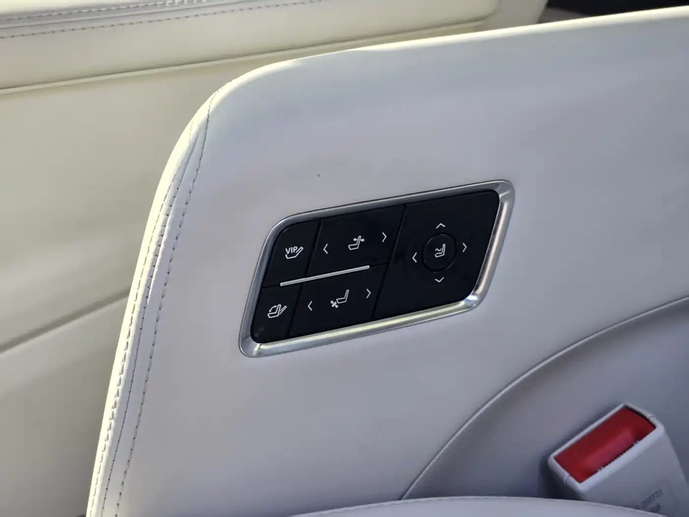 BUICK GL8 NEW ENERGY