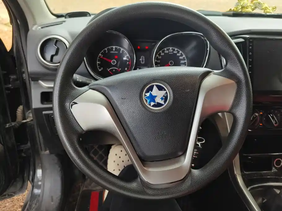 Venucia T70 2017 2016 1.6L Manual Rui Xing Edition