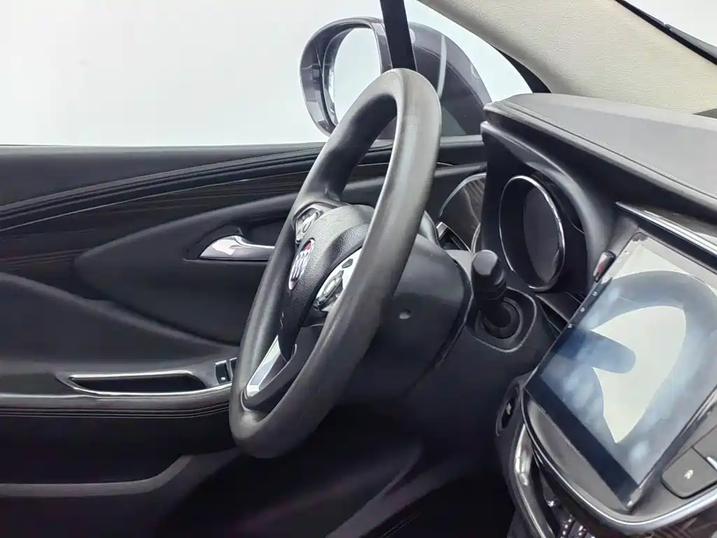 Фото 22 - Buick Envision Plus