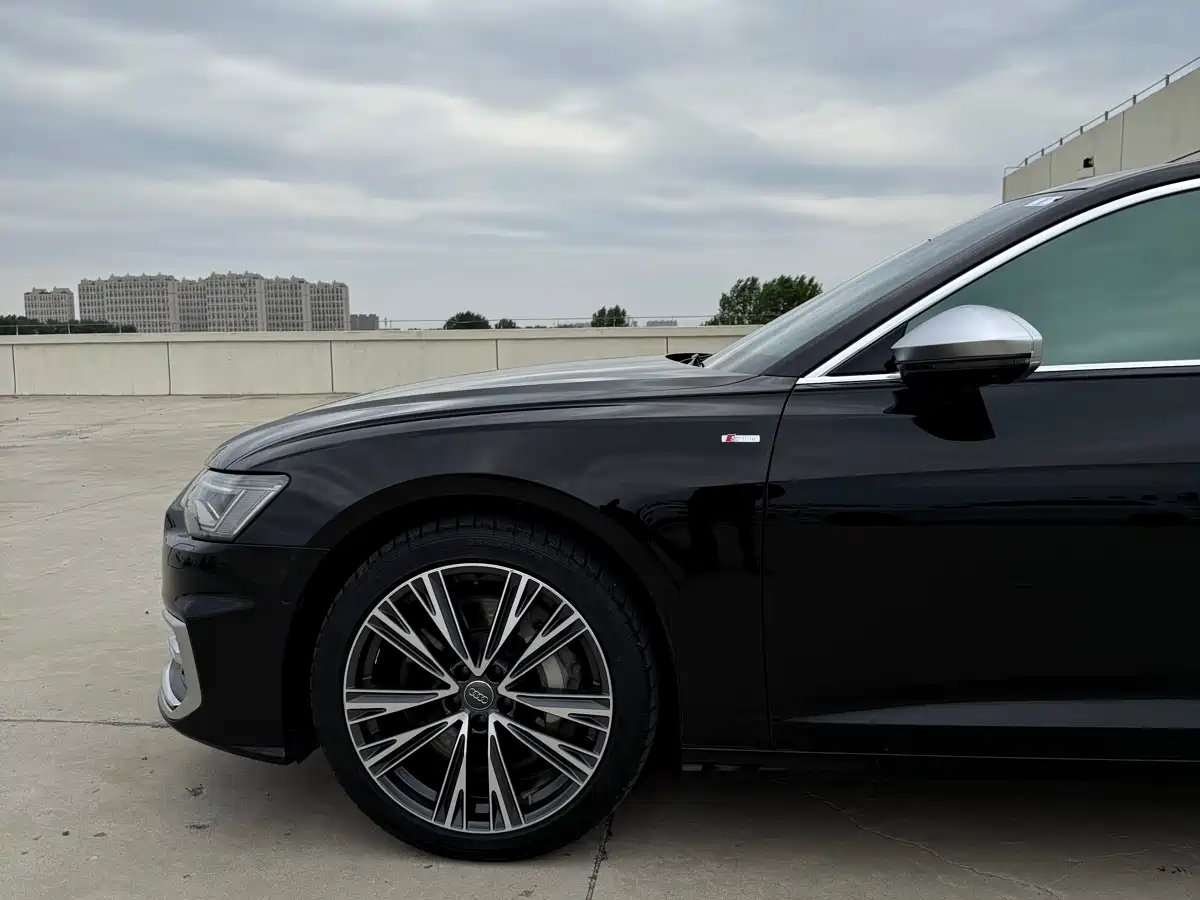 Audi A6L 2020 55 TFSI quattro Exclusive Dynamic фото 14