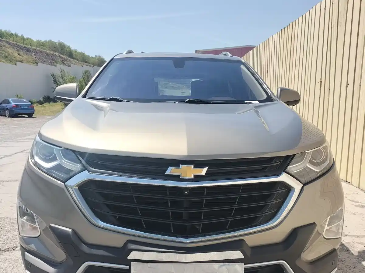 Chevrolet Equinox 2018 550T Automatic 4WD Pioneer Edition фото 3