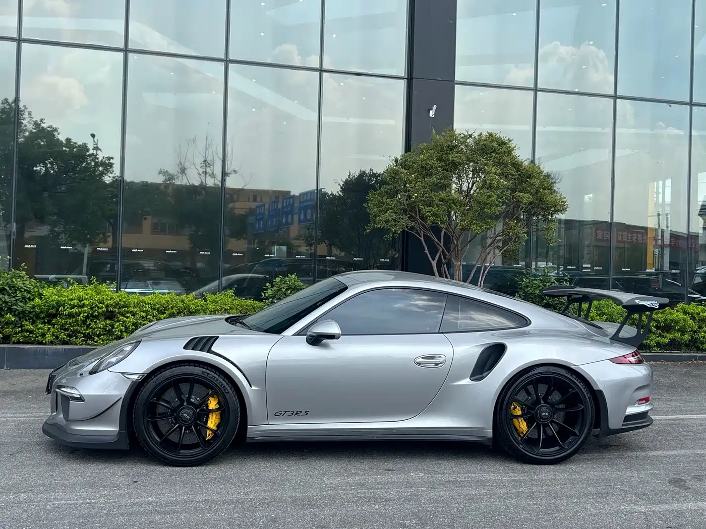 Photo 3 - Porsche 911