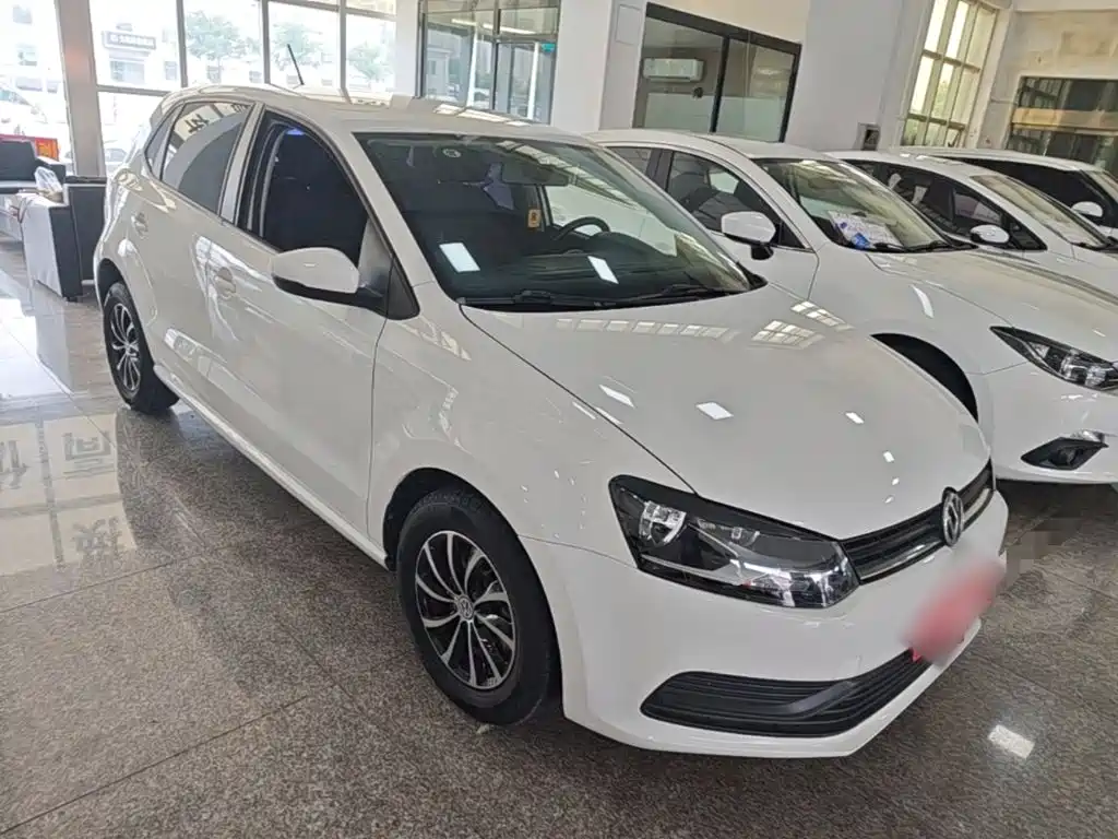 Фото 4 - Volkswagen Polo