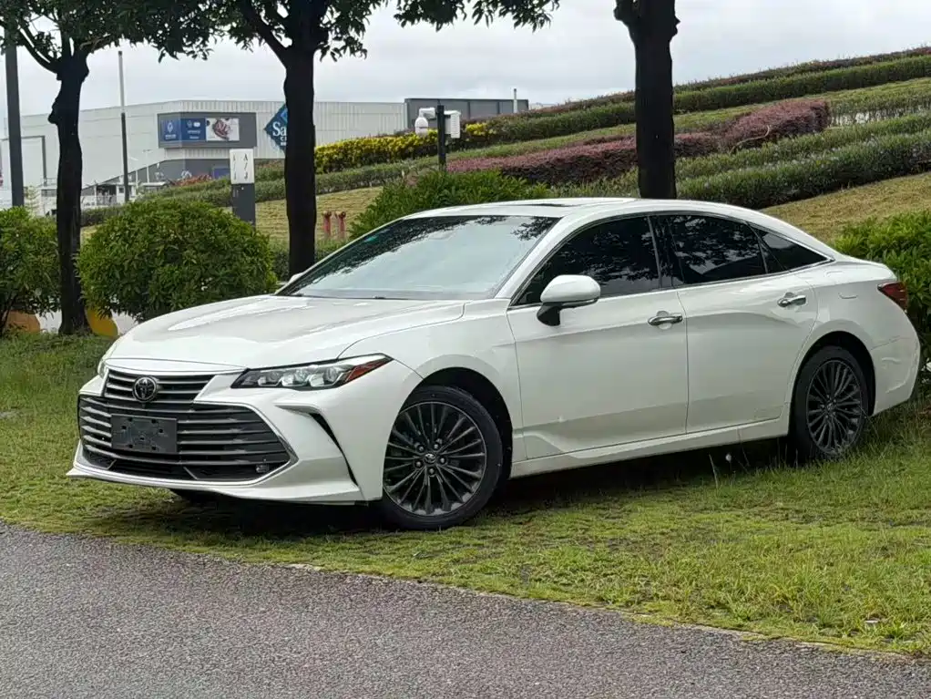 Toyota Avalon 2019 2.0L XLE Premium Edition (China VI)