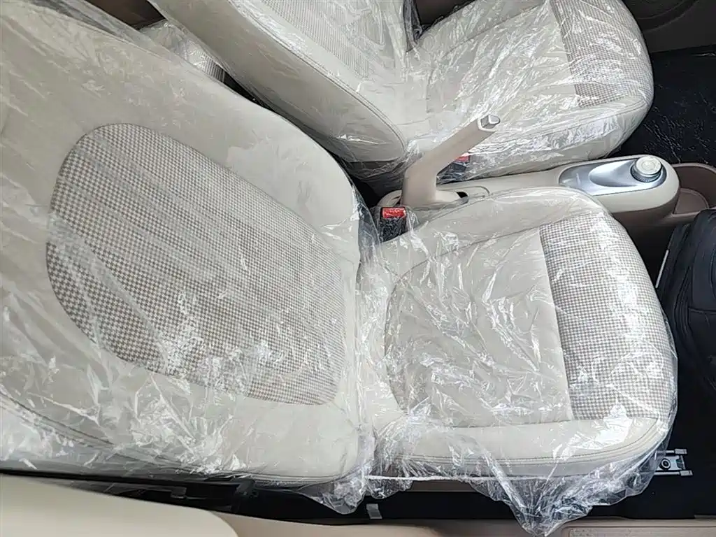 Wuling Motors Hongguang MINIEV 2026 2025 4-Door Advanced