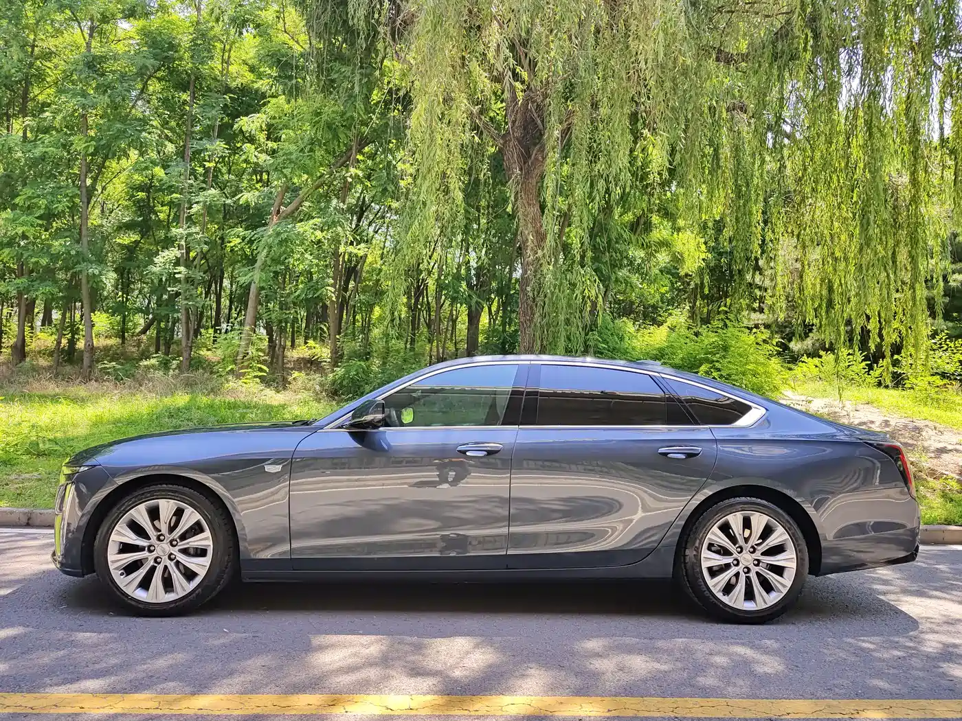 CADILLAC CT6
