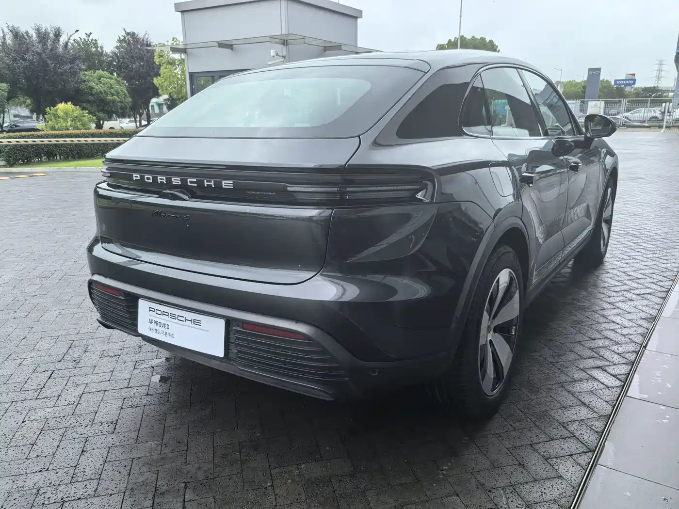 Porsche Macan EV 2025 2024 Macan 4