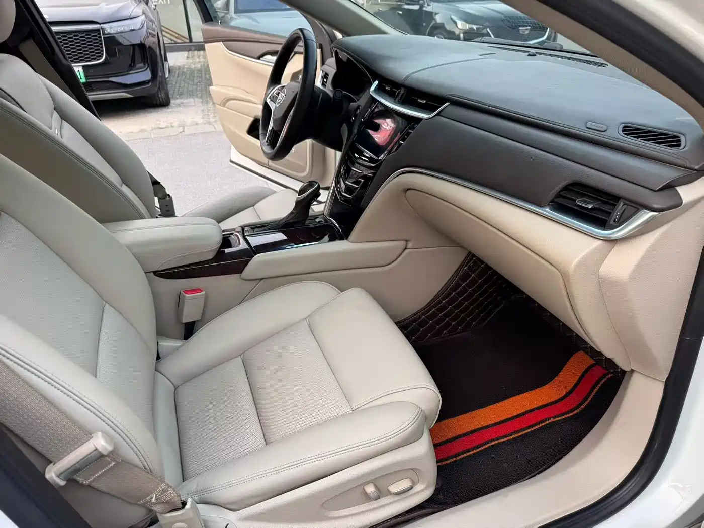 Cadillac XTS 2014 2013 Model 28T Comfort