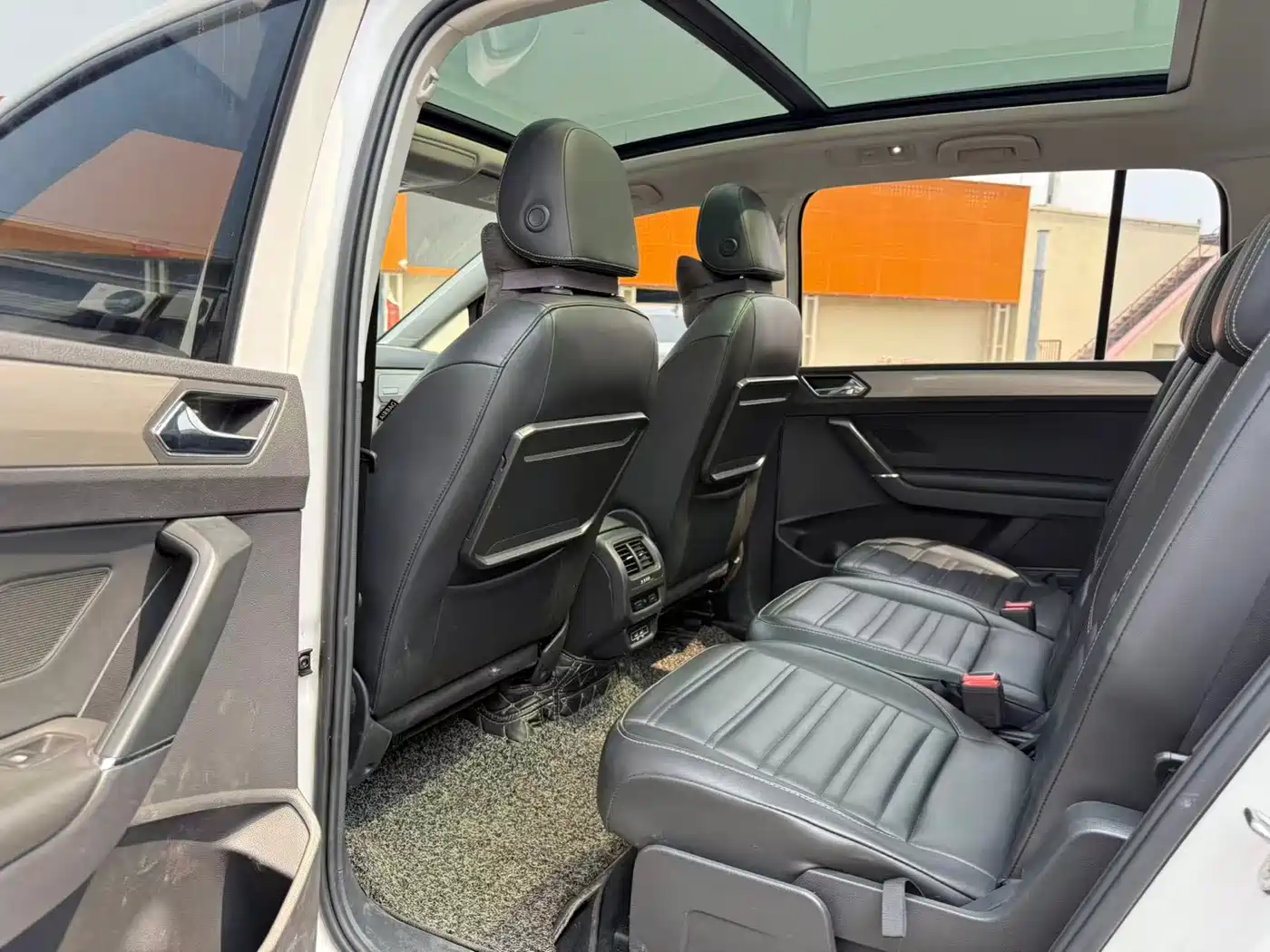Volkswagen Touran 2018 Touran L 280TSI DSG Comfort 7-seater China V фото 9