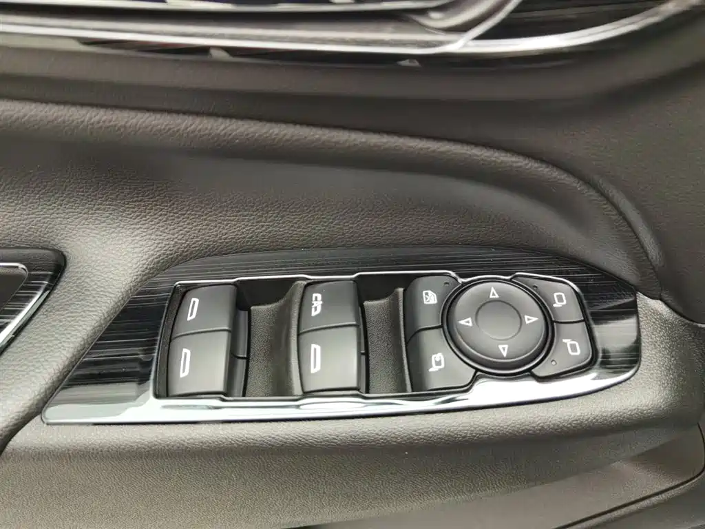 CHEVROLET EXPLORER