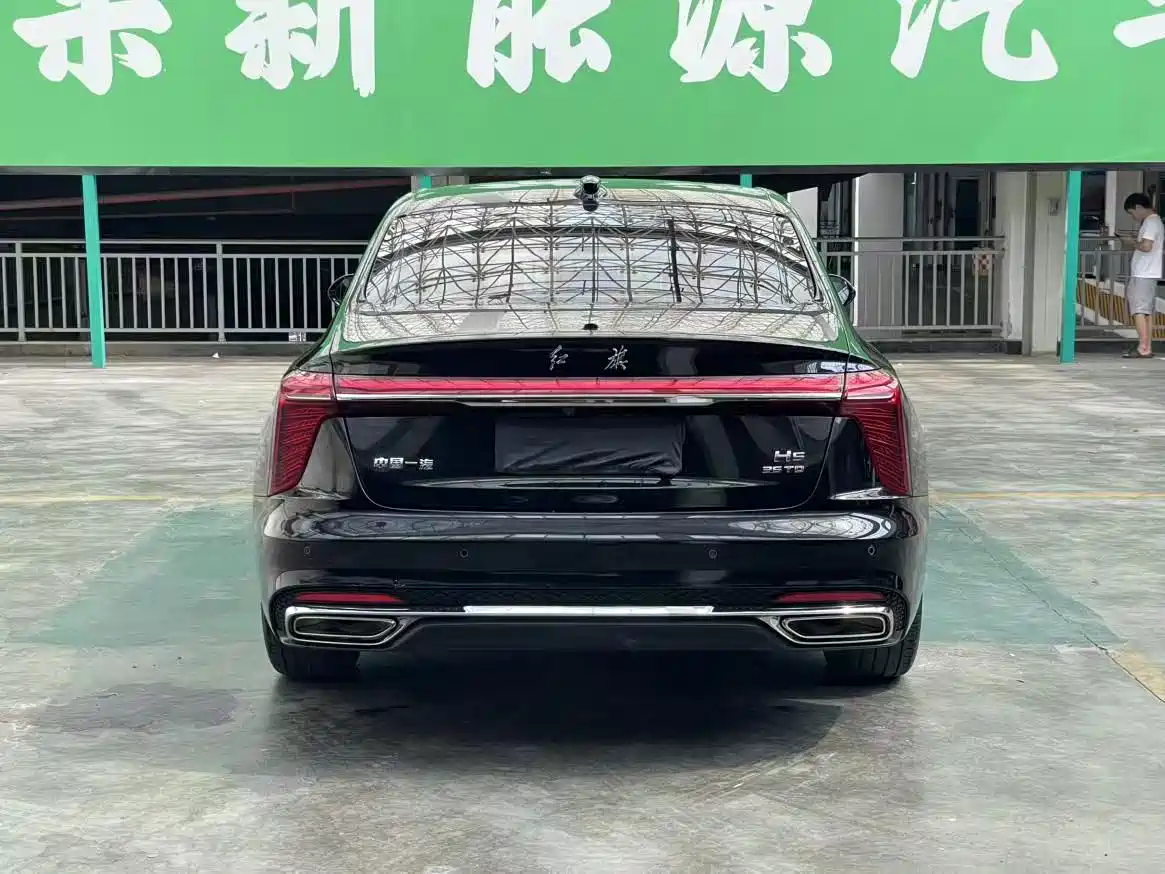 Фото 8 - Hongqi H5