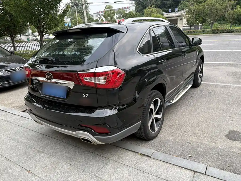 BYD S7 2015 2015 2.0T Upgrade Automatic Premium