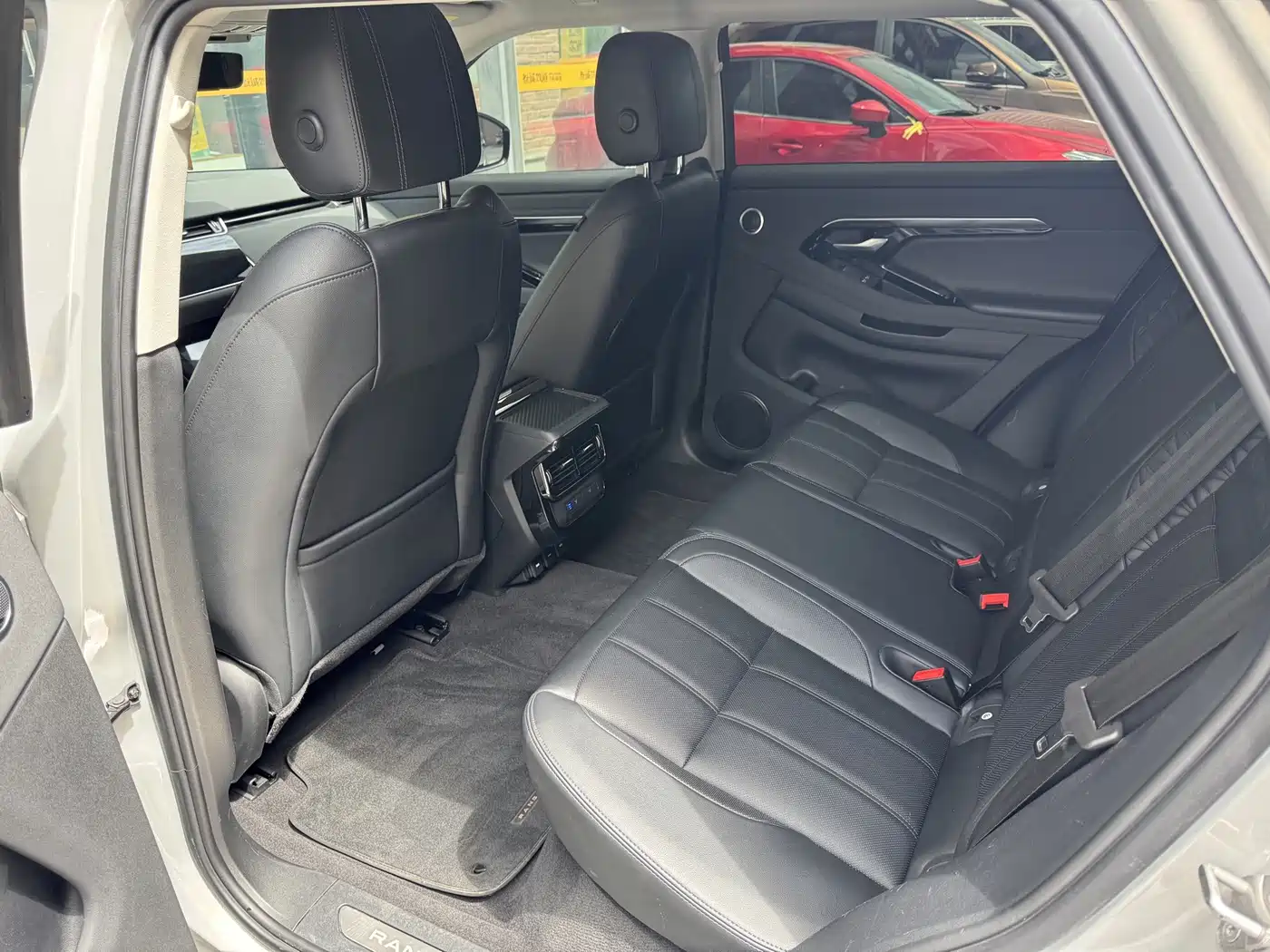 Фото 9 - Land Rover Range Rover Evoque