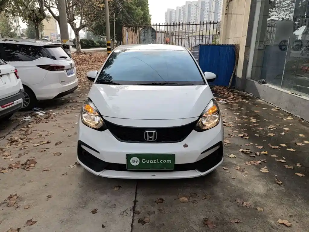 Фото 3 - Honda Fit