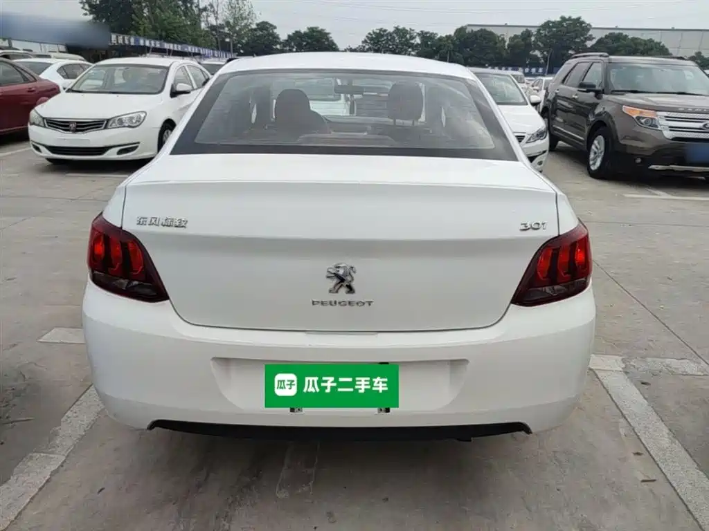 Peugeot 301 2018 1.6L Manual Comfort Edition фото 6