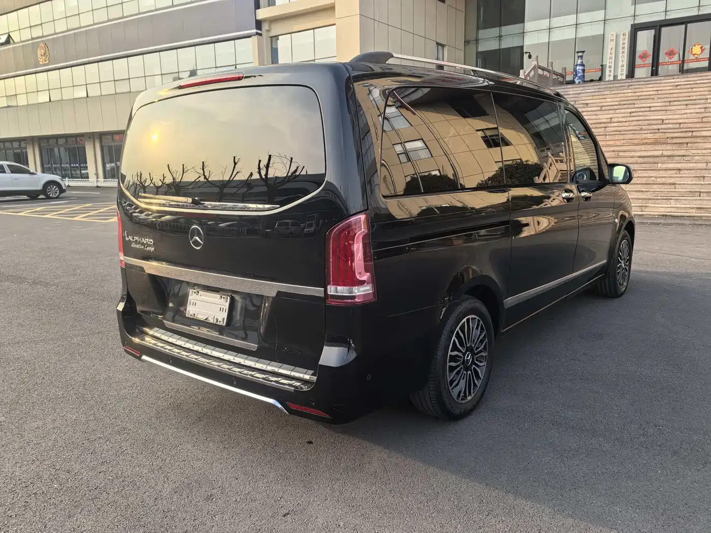 Mercedes-Benz Vito 2018 2.0T Elite Edition 7-seater China VI фото 4