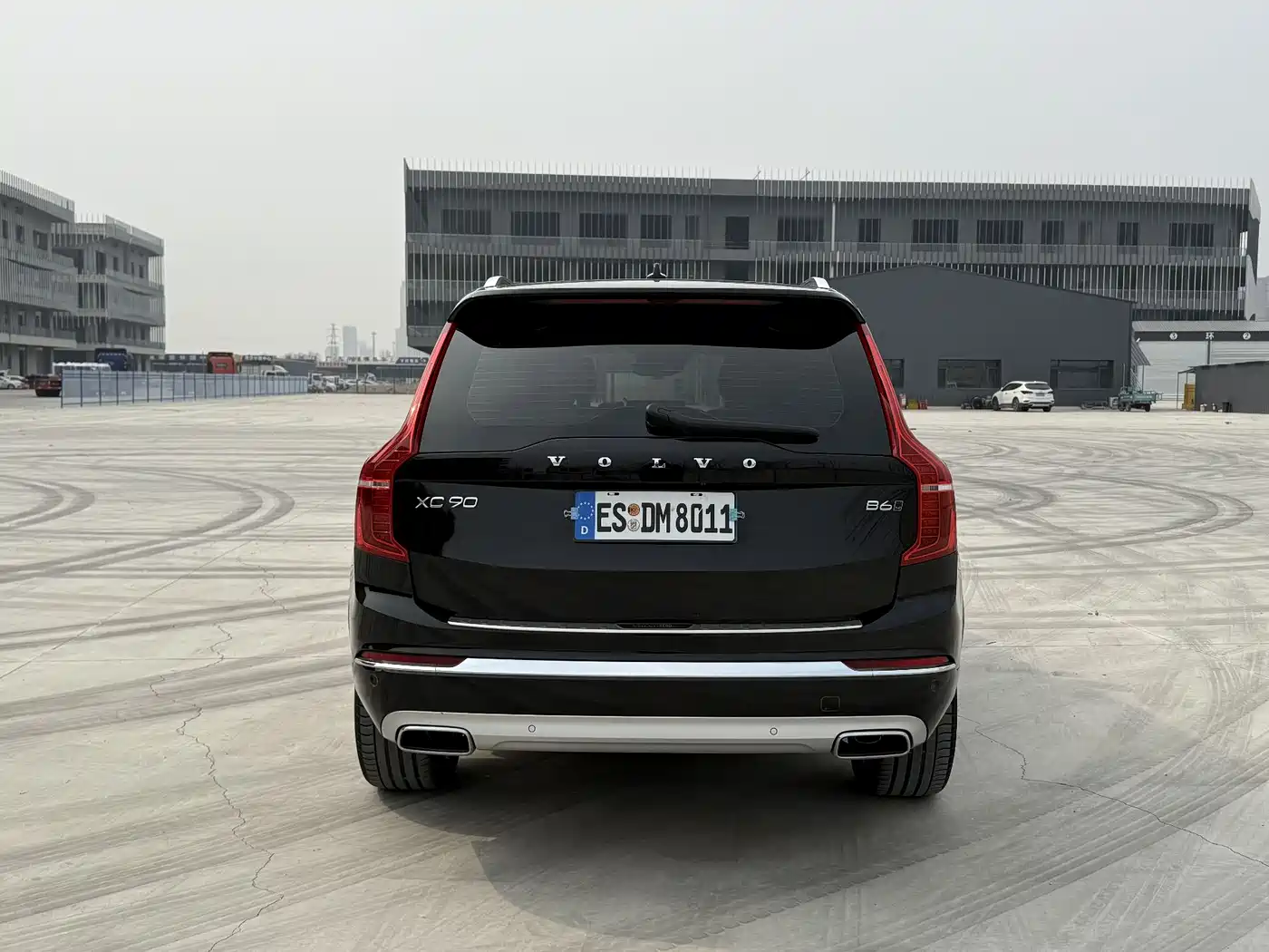 VOLVO XC90