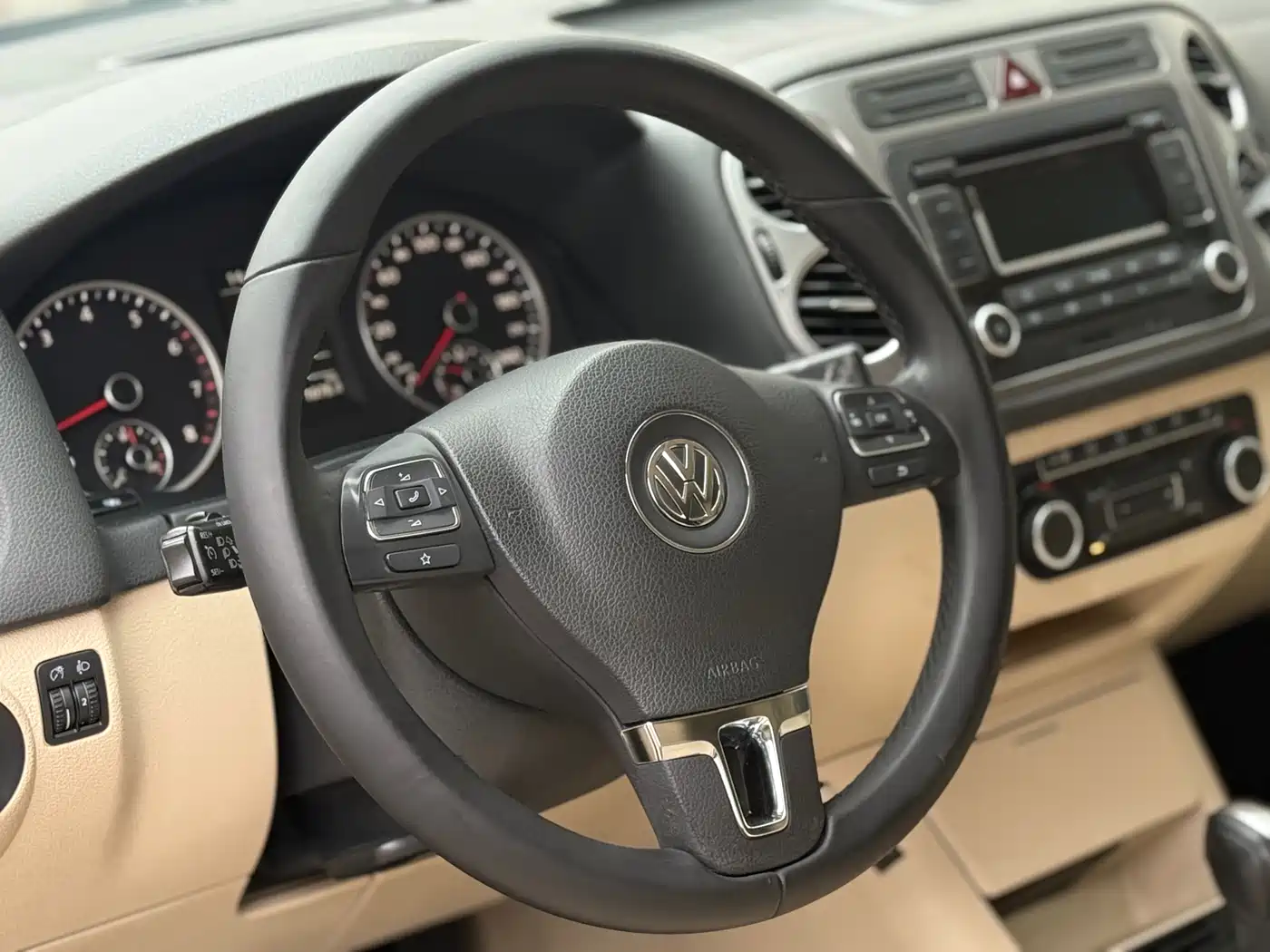 Volkswagen Tiguan 2012 1.8TSI Automatic 4WD Trend Edition фото 5