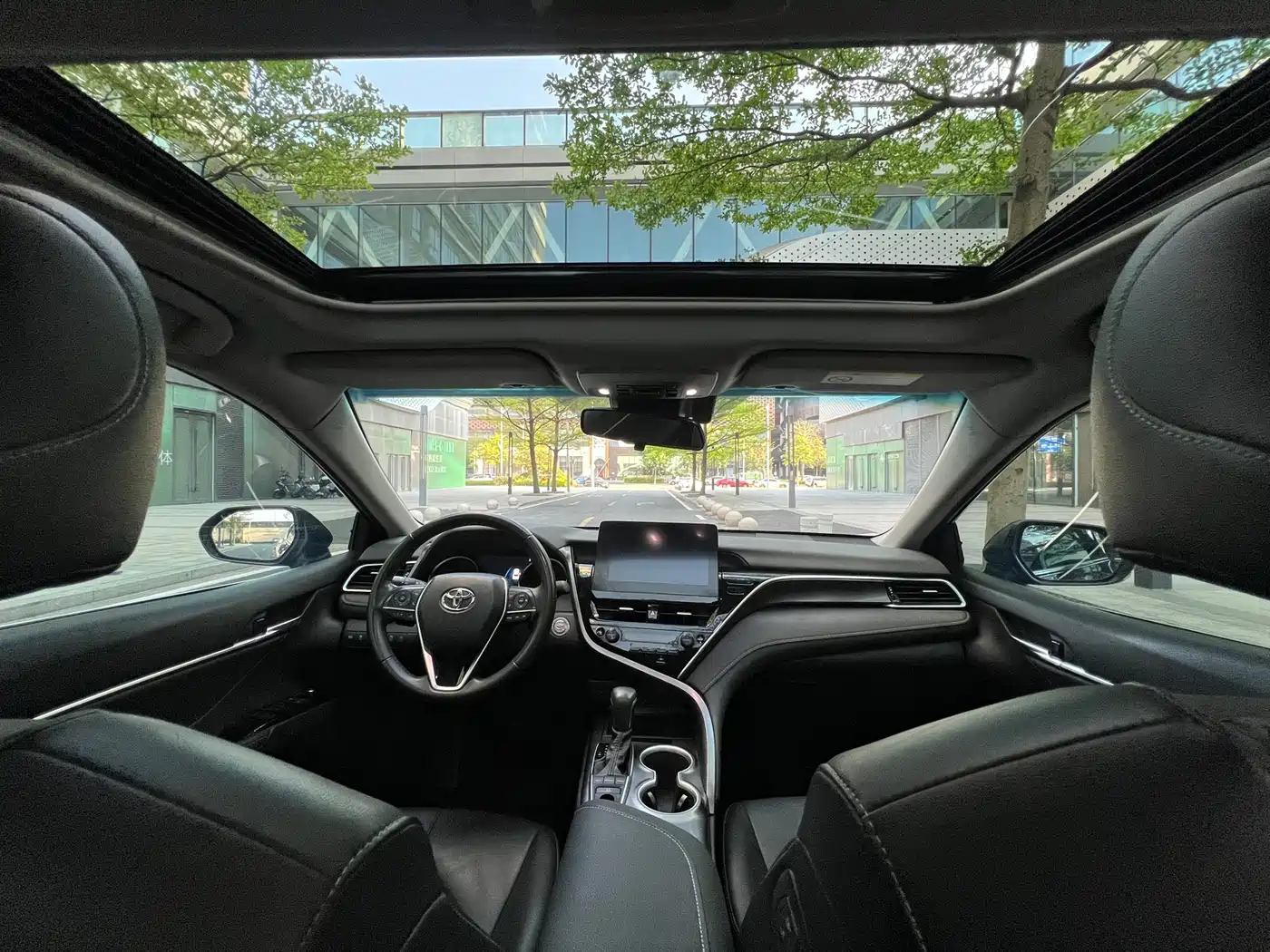 Toyota Camry 2023 2.0S Trend Edition фото 12