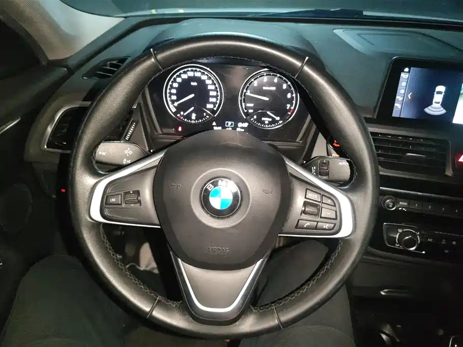 BMW 1 Series 2018 Facelift 118i Sport фото 15