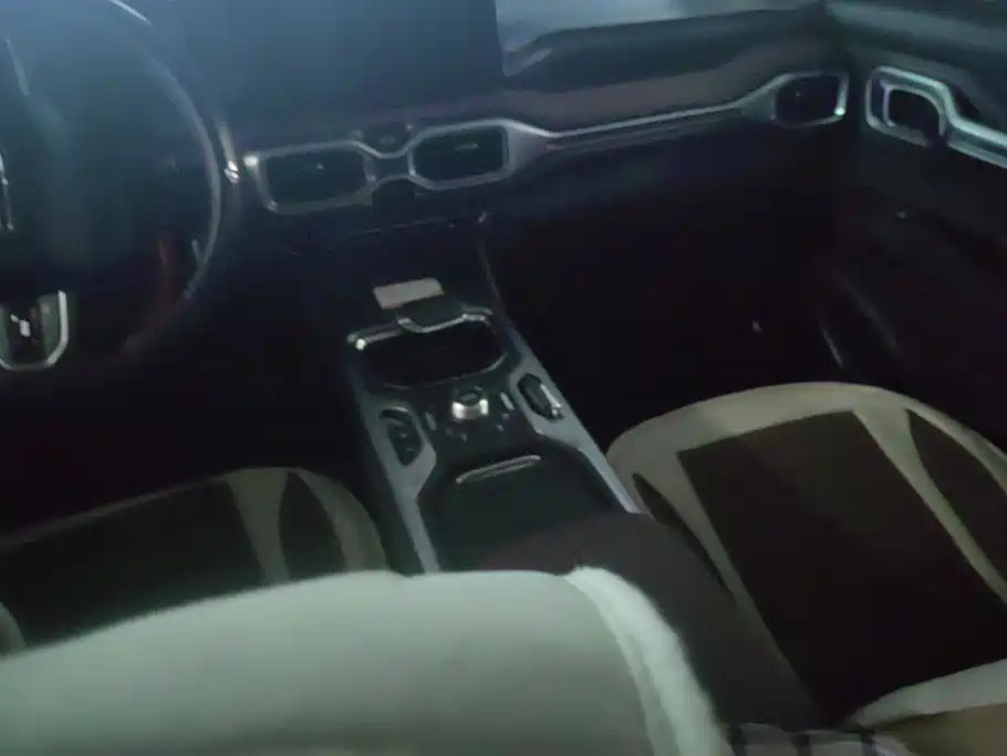 Geely Okavango 2022 2022 1.8TD DCT Luxury 7-Seater