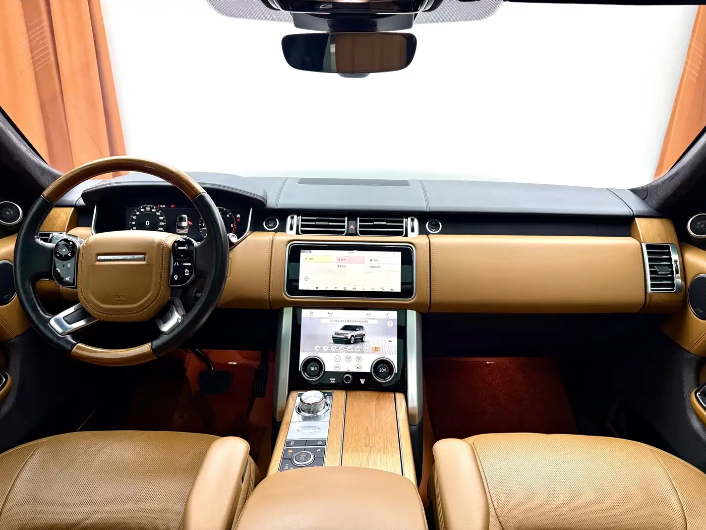 Фото 9 - Land Rover Range Rover