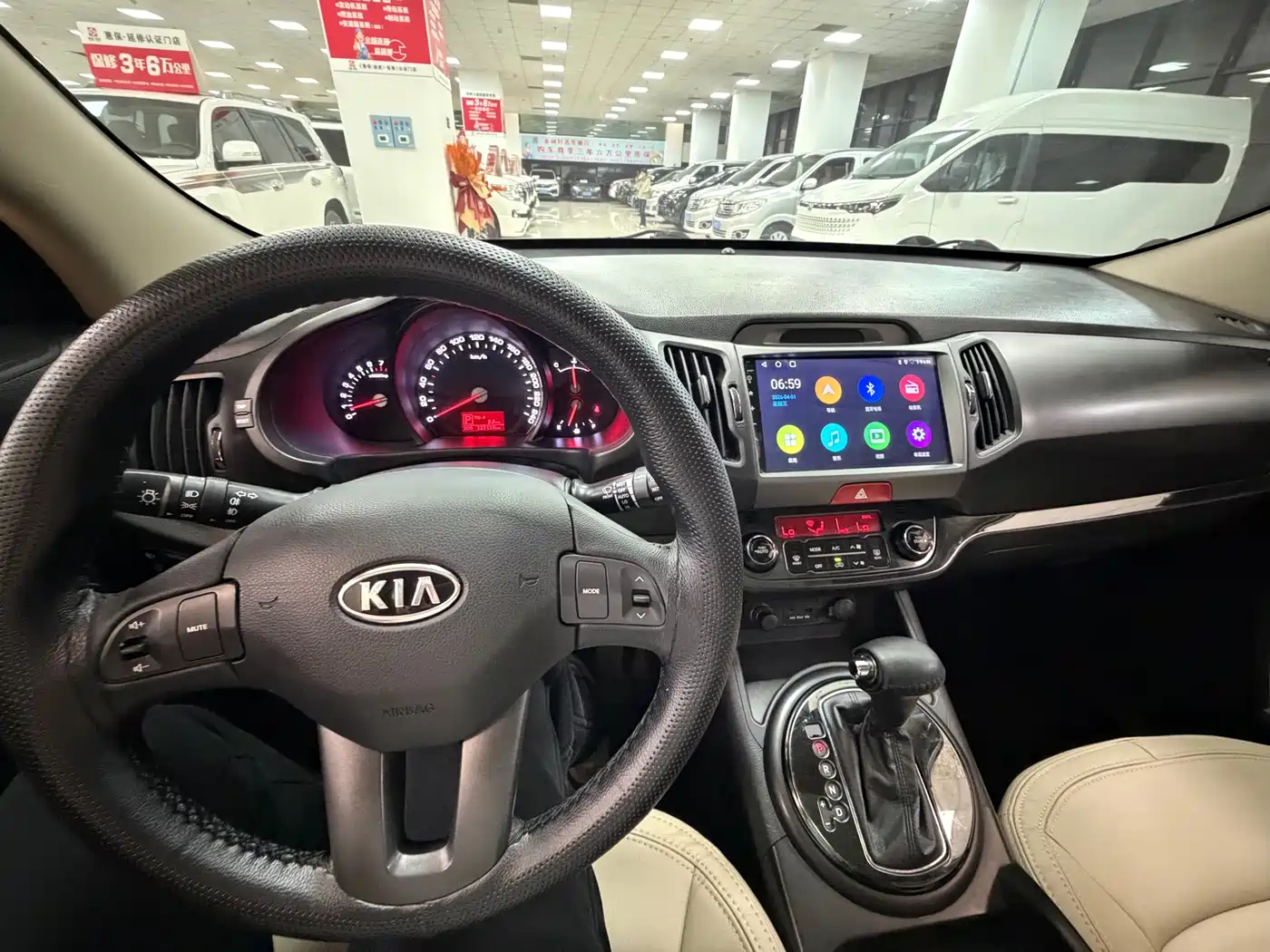 Kia Sportage 2012 2.0L Automatic AWD GLS фото 11