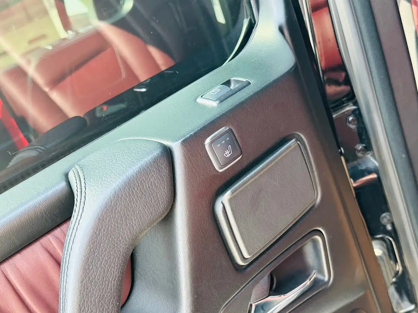 Mercedes-Benz G-Class AMG 2016 AMG G 63 фото 28