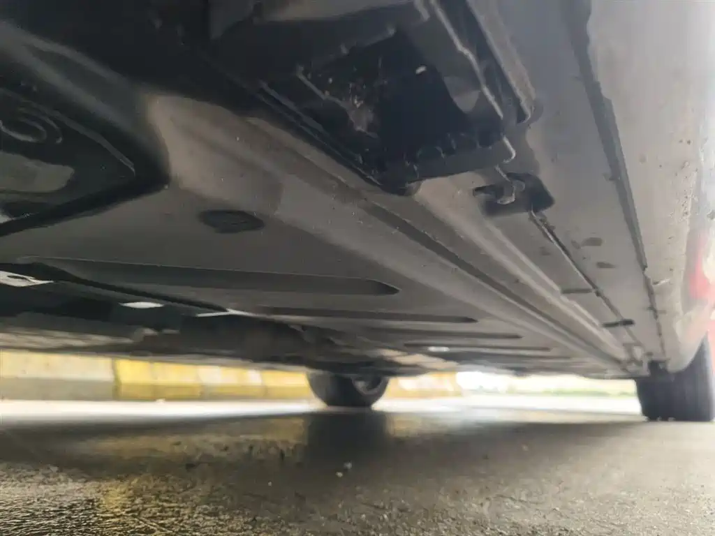 Mercedes-Benz E-Class New Energy 2022 Facelift E 350 e L Plug-in Hybrid Sedan фото 19