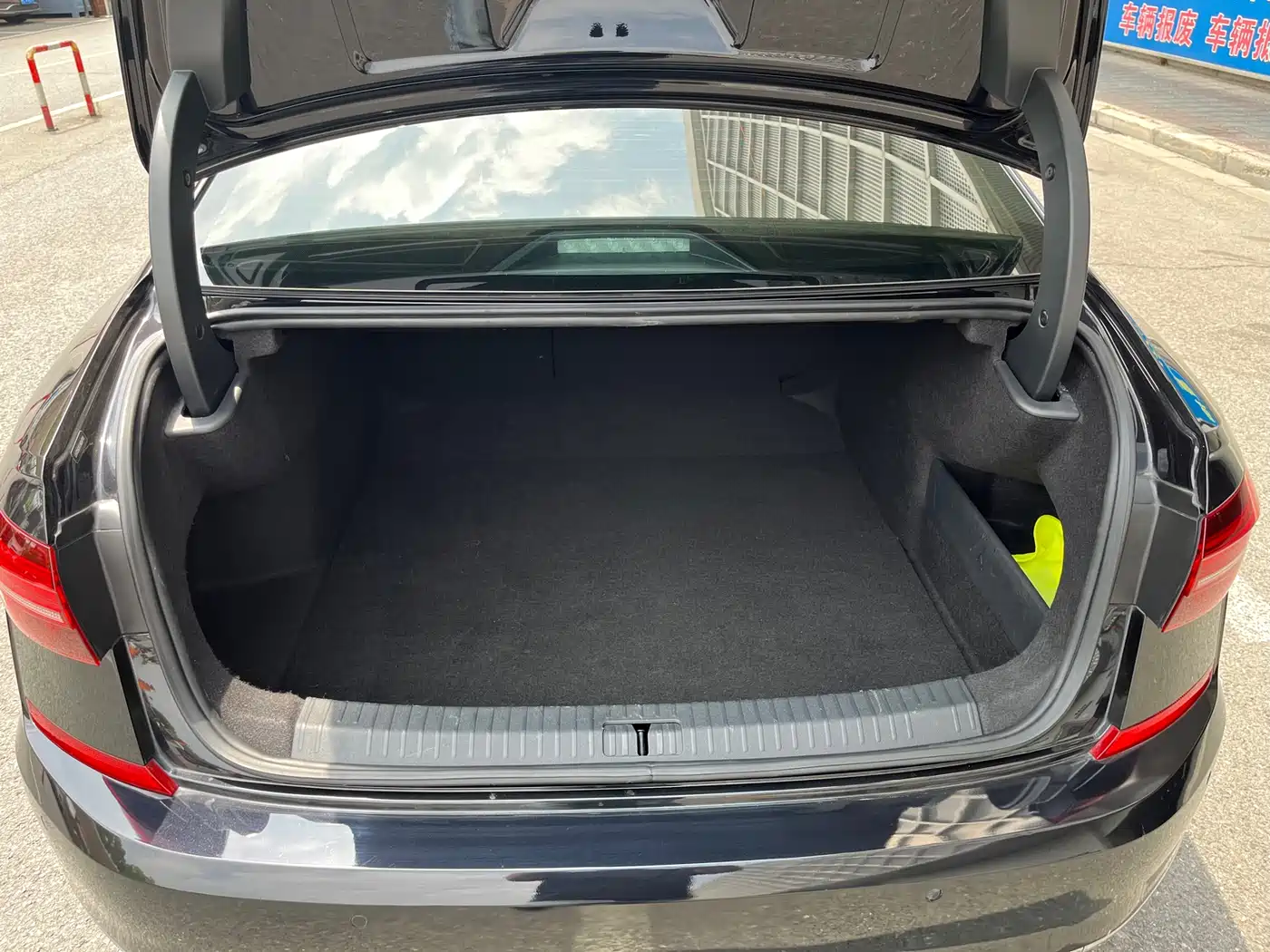 Volkswagen Passat 2019 Model 380TSI Luxury Edition China VI фото 13