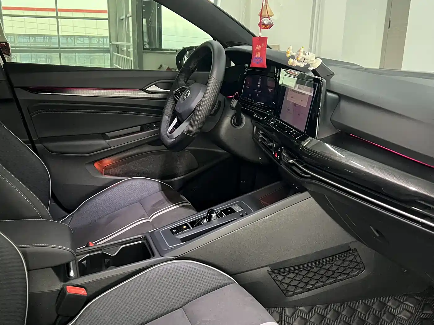 Volkswagen Golf 2023 Facelift 280TSI DSG R-Line Lite фото 11