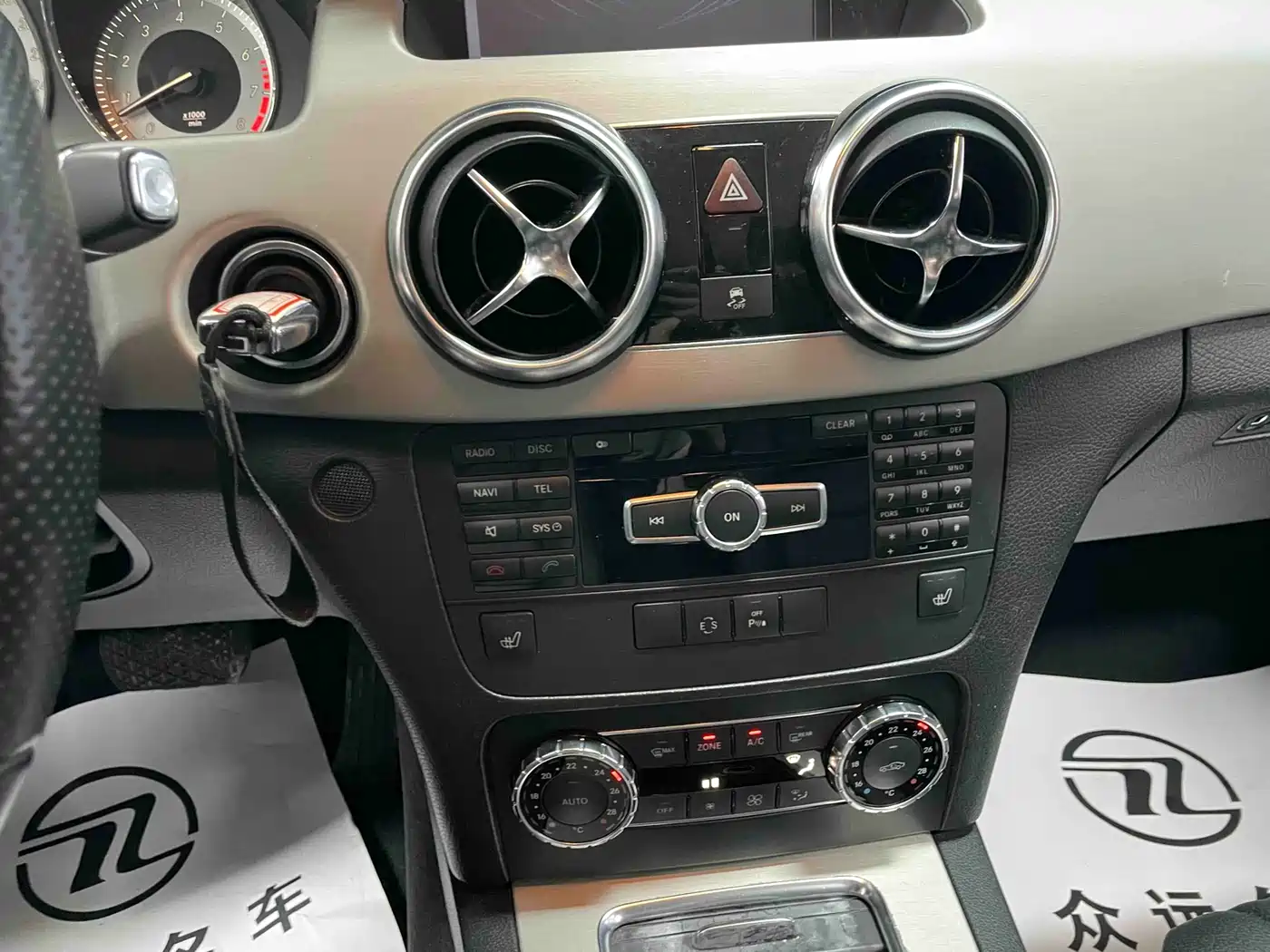 Mercedes-Benz GLK-Class 2013 GLK 300 4MATIC Dynamic фото 9
