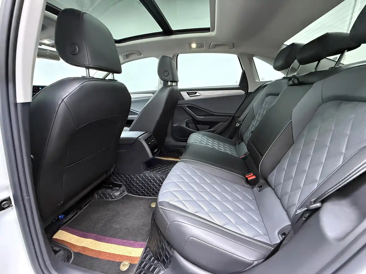 Volkswagen Sagitar, миниатюра 11