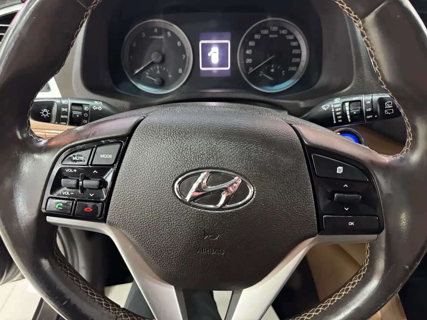 Hyundai Tucson 2015 1.6T Dual Clutch 2WD Smart фото 12