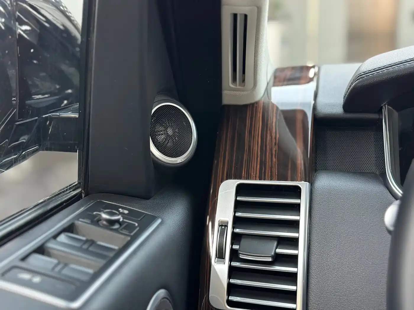 Land Rover Range Rover 2017 3.0 SC V6 Vogue фото 12