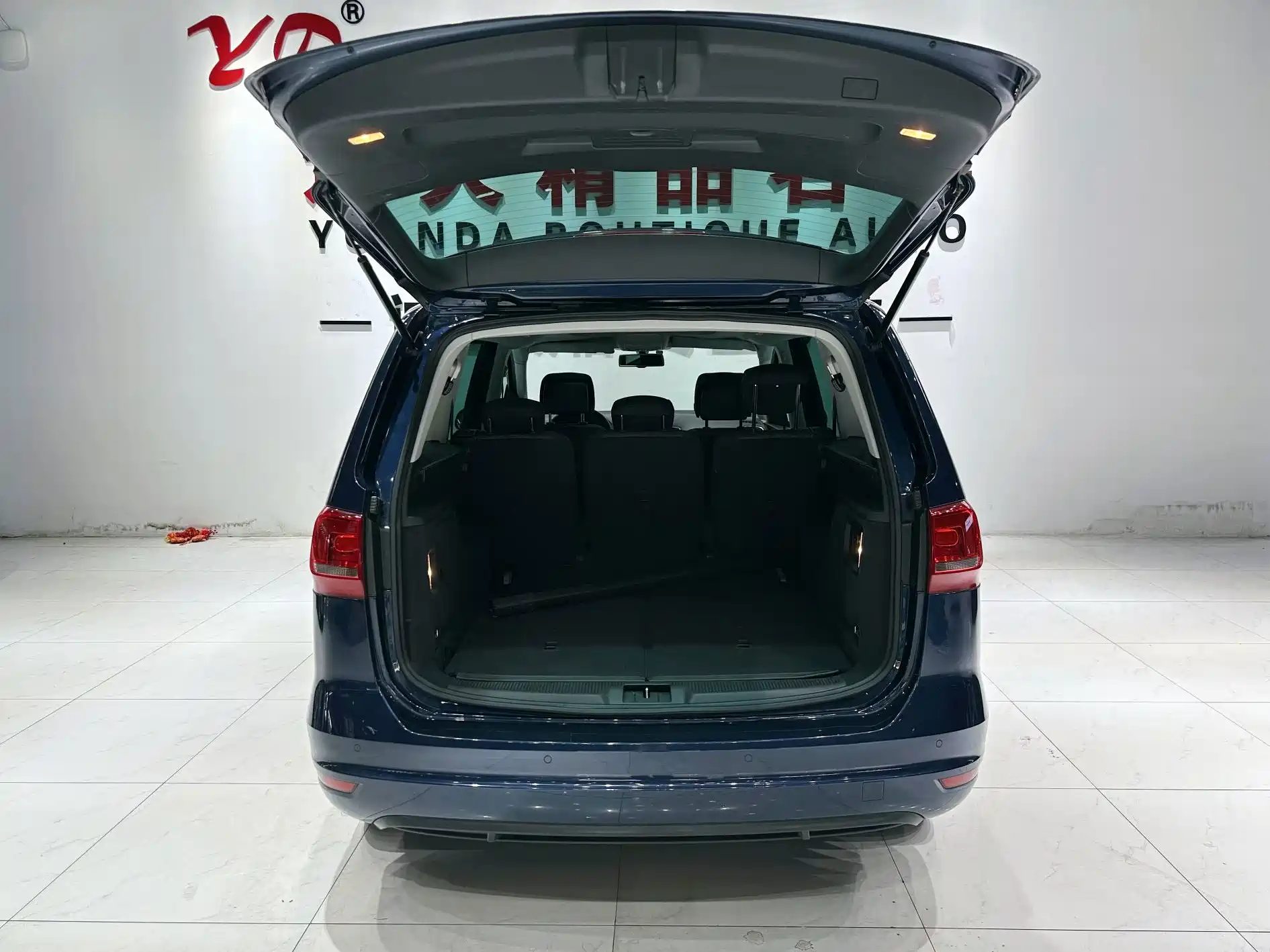 Фото 18 - Volkswagen Sharan