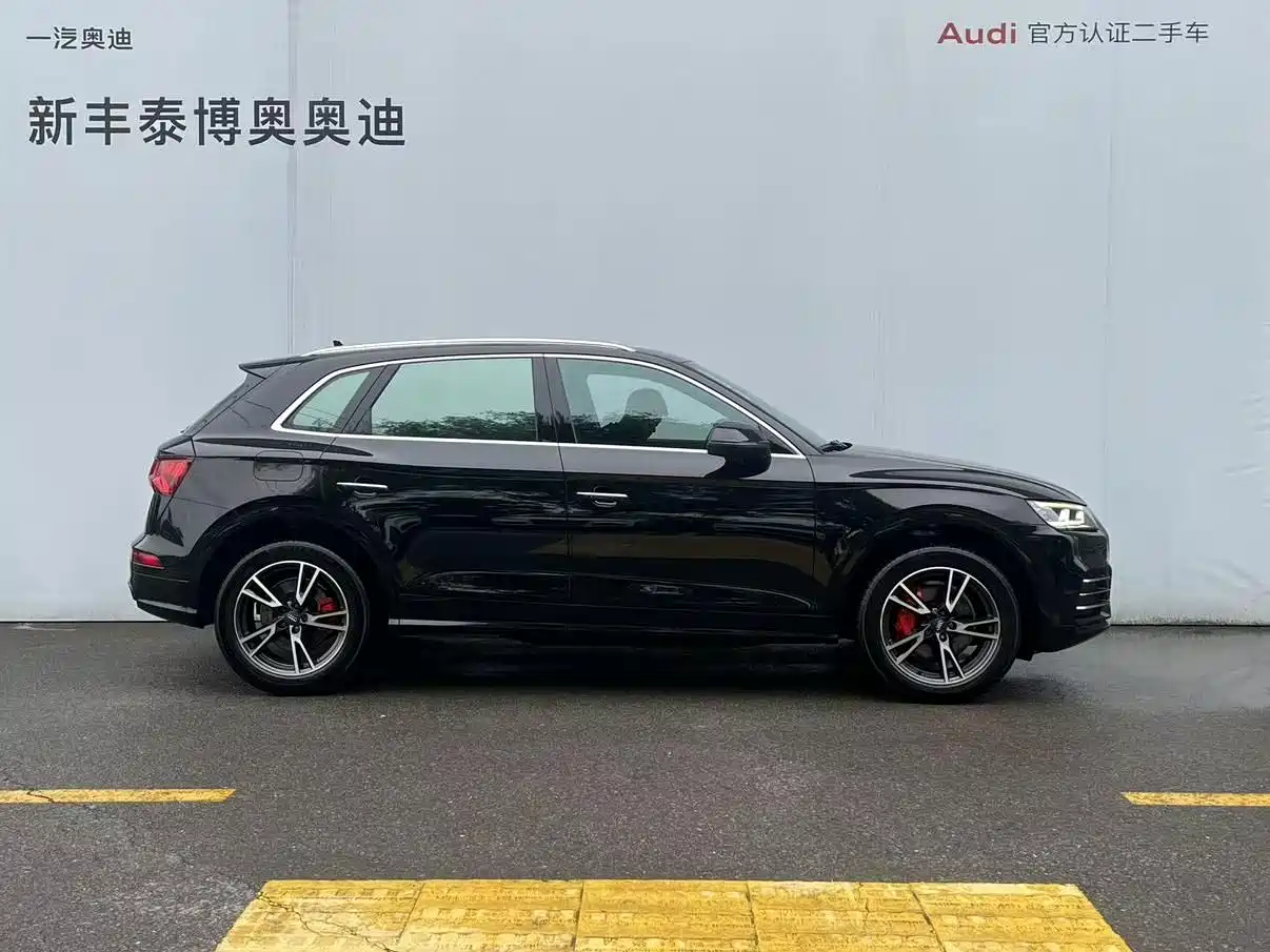 Audi Q5L 2018 45 TFSI Exclusive Fashion China VI фото 4