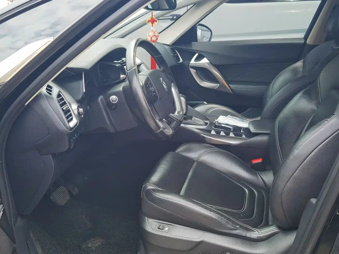 DS 5 2014 2014 1.6T Luxury THP160
