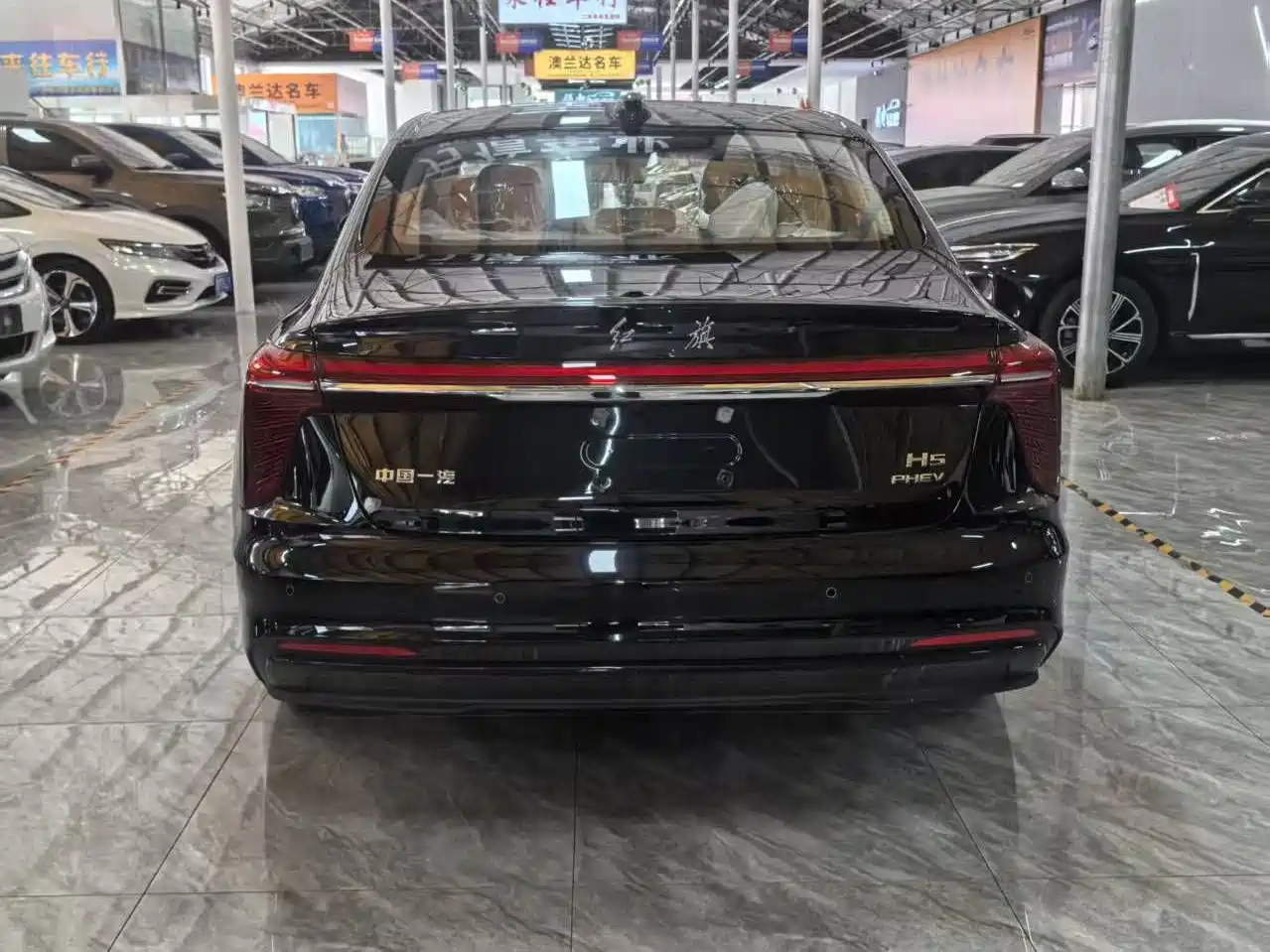 Hongqi H5 PHEV 2025 130 Super Hybrid Edition фото 4
