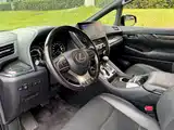 Фото 7 - Lexus LM