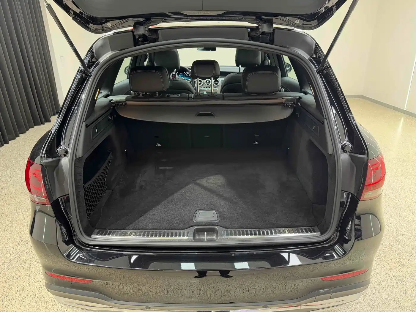 Mercedes-Benz GLC 2020 GLC 300 L 4MATIC Luxury фото 31