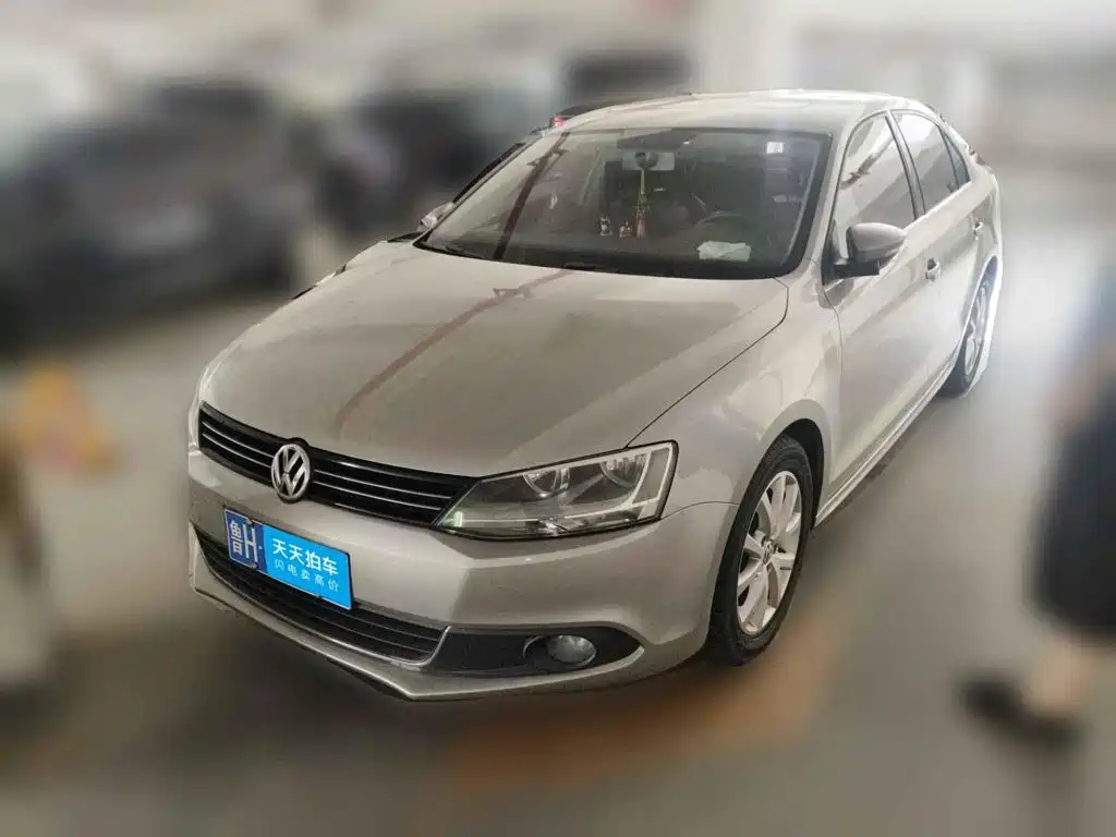 Фото 1 - Volkswagen Sagitar