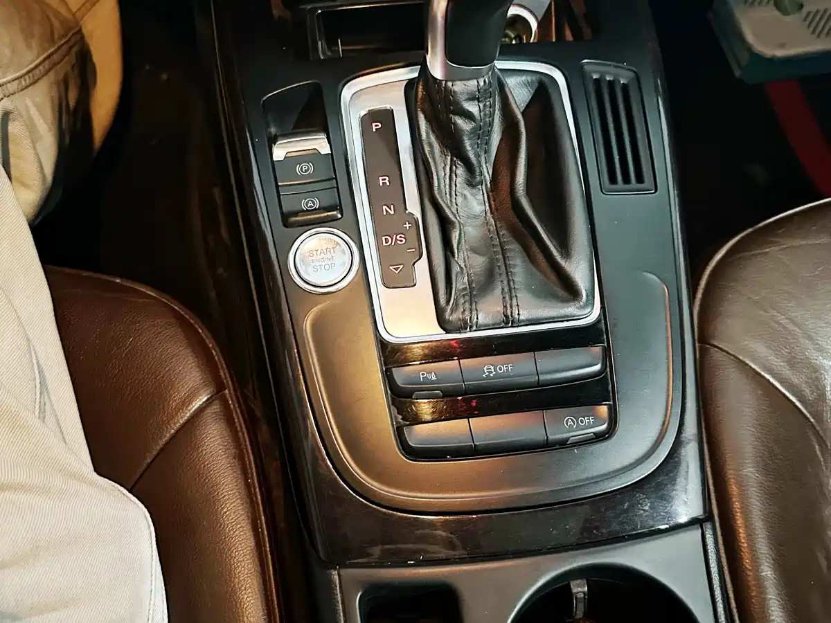Audi A4L 2015 35 TFSI Auto Comfort фото 14