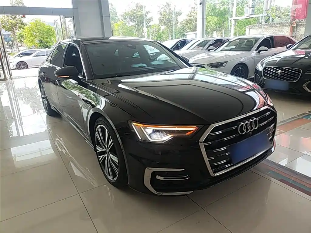 Audi A6L 2023 45 TFSI Premium Selection Dynamic фото 4