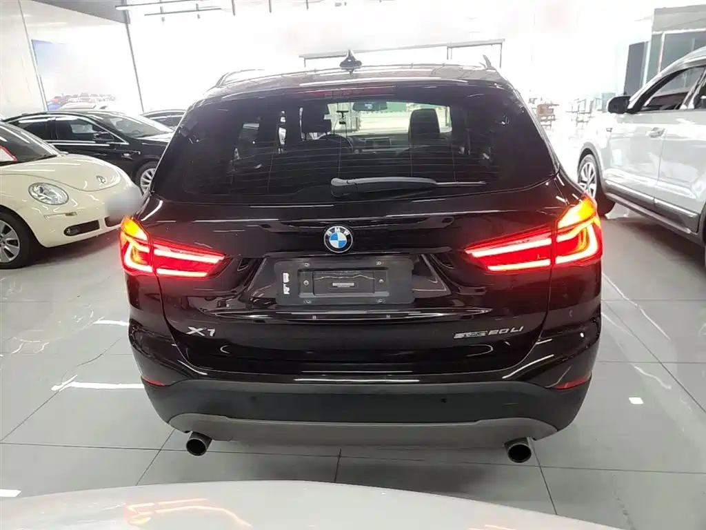 BMW X1 2019 sDrive20Li Leading Model фото 6