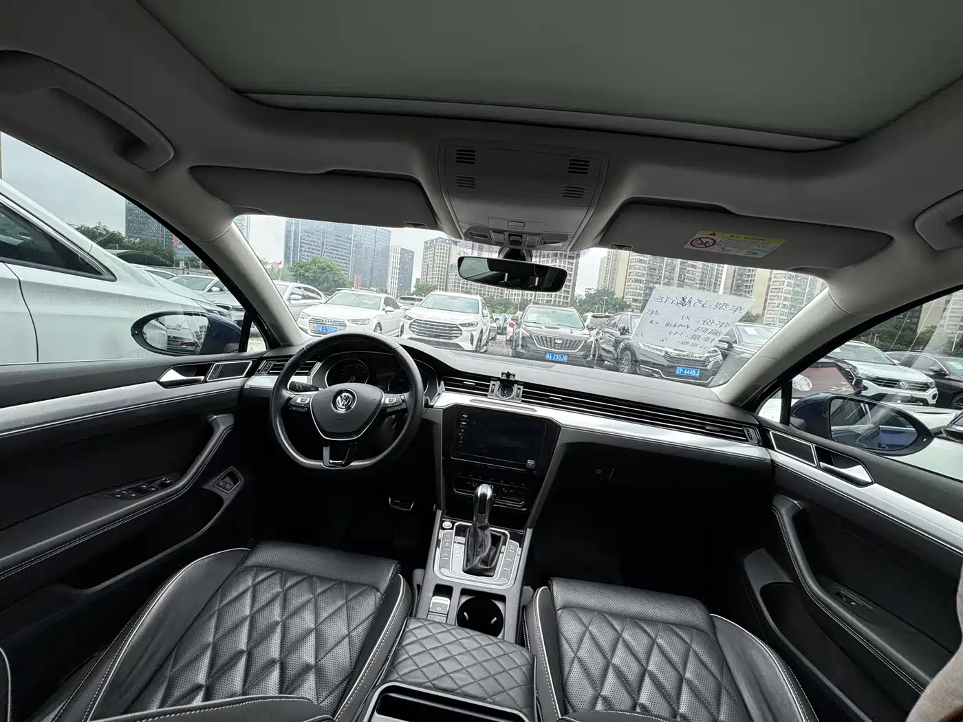 Volkswagen Magotan GTE Plug-in Hybrid 2020 GTE Luxury фото 18