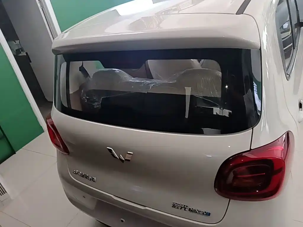 Wuling Motors Hongguang MINIEV 2026 2025 4-Door Advanced
