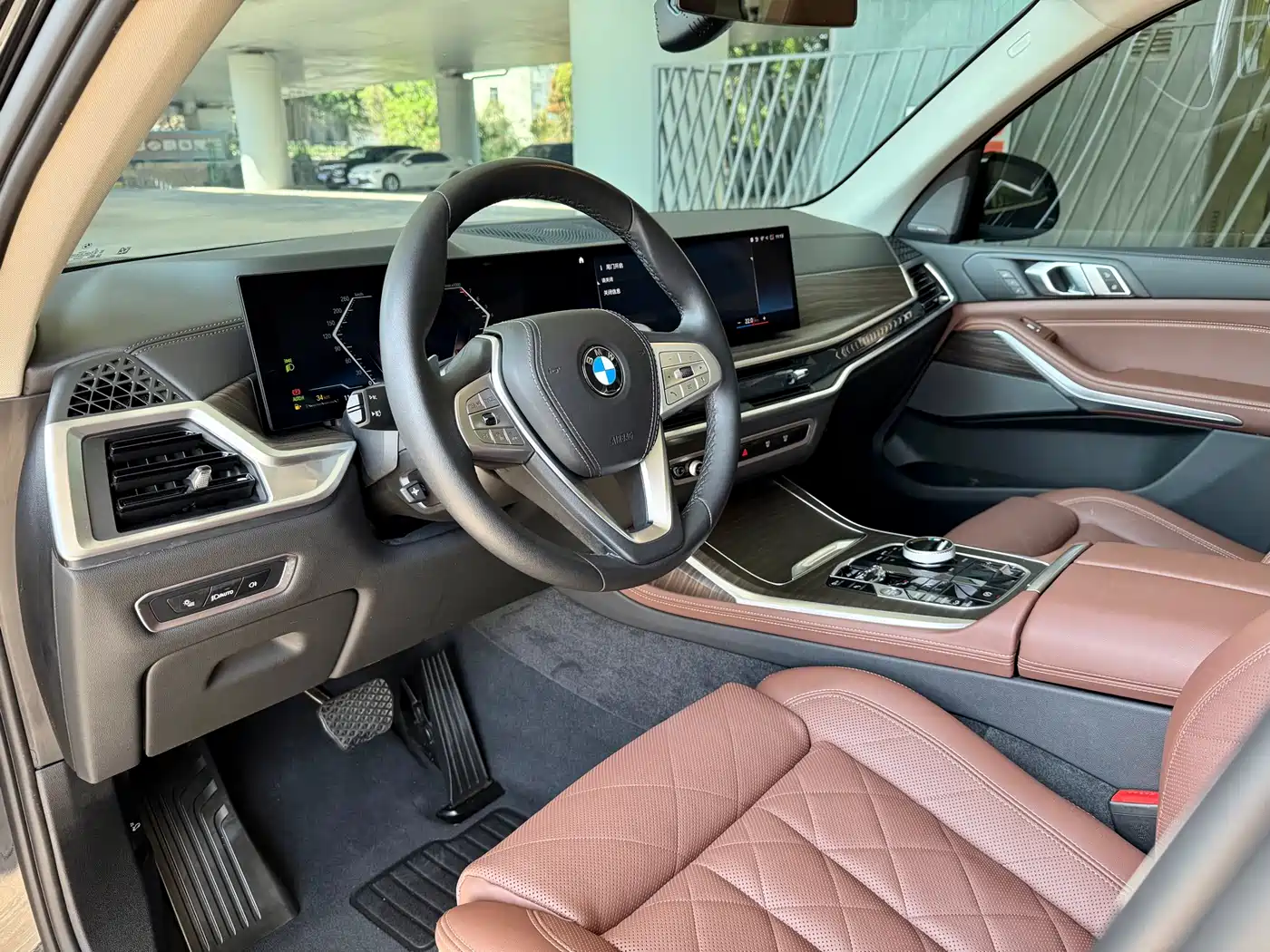 BMW X7